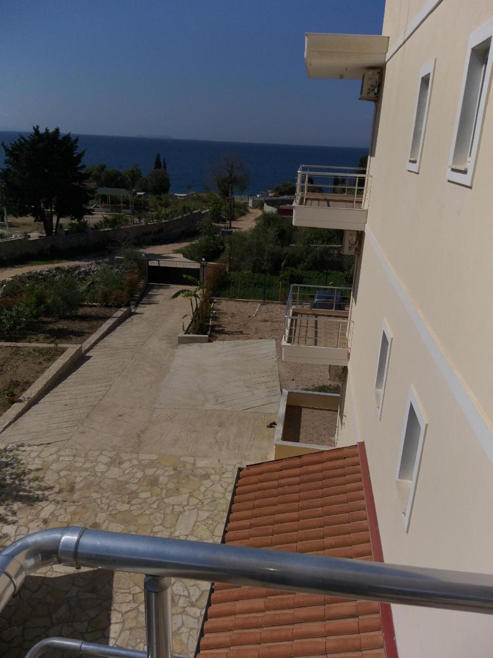 Hotel Afrodite Dhërmi Eksteriør billede